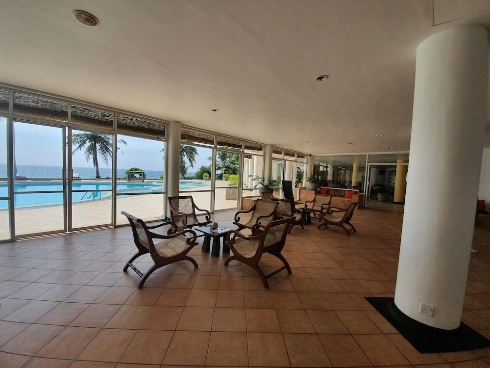 Induruwa Beach Resort ภายนอก รูปภาพ
